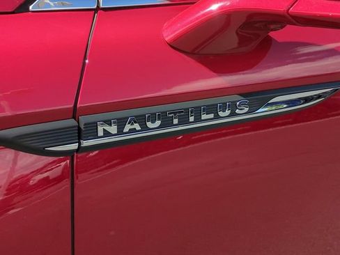 Used 2021 Lincoln Nautilus Reserve w/ Equipment Group 202A AWD/4WD image 11