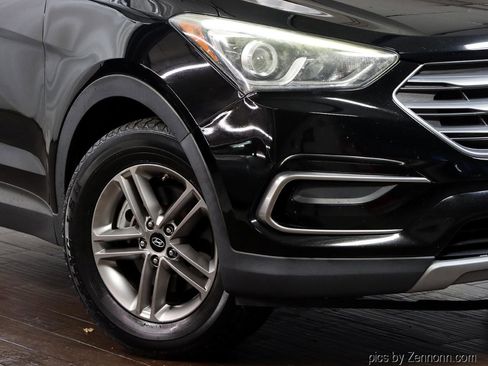 Used 2017 Hyundai Santa Fe Sport AWD/4WD image 3