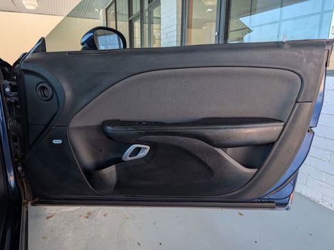 Used 2015 Dodge Challenger SXT w/ Driver Convenience Group image 16