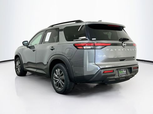 Used 2025 Nissan Pathfinder SV AWD/4WD image 5