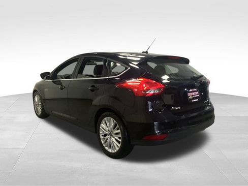 Used 2017 Ford Focus Titanium w/ Titanium Technology Package FWD image 7