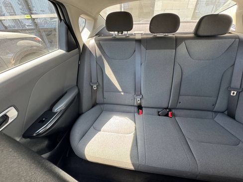Used 2025 Kia K4 FWD image 34