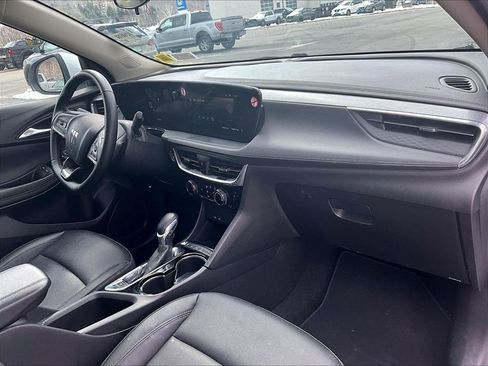 Used 2024 Buick Encore GX Sport Touring image 14