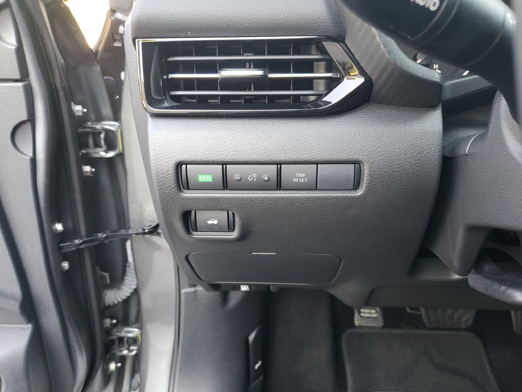 Certified 2023 Nissan Sentra SR w/ Trunk Package FWD image 23