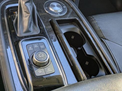 Used 2023 INFINITI QX80 Luxe w/ Cargo Package image 17