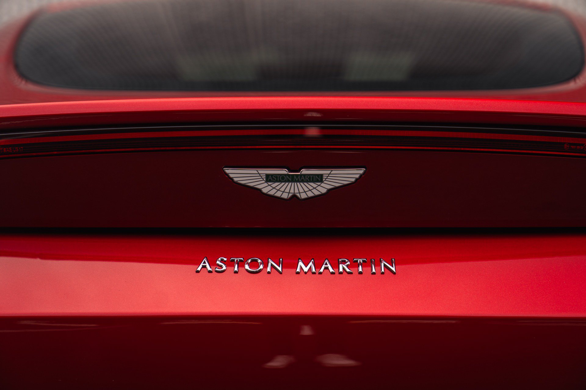 Used 2019 Aston Martin V8 Vantage Coupe RWD image 20