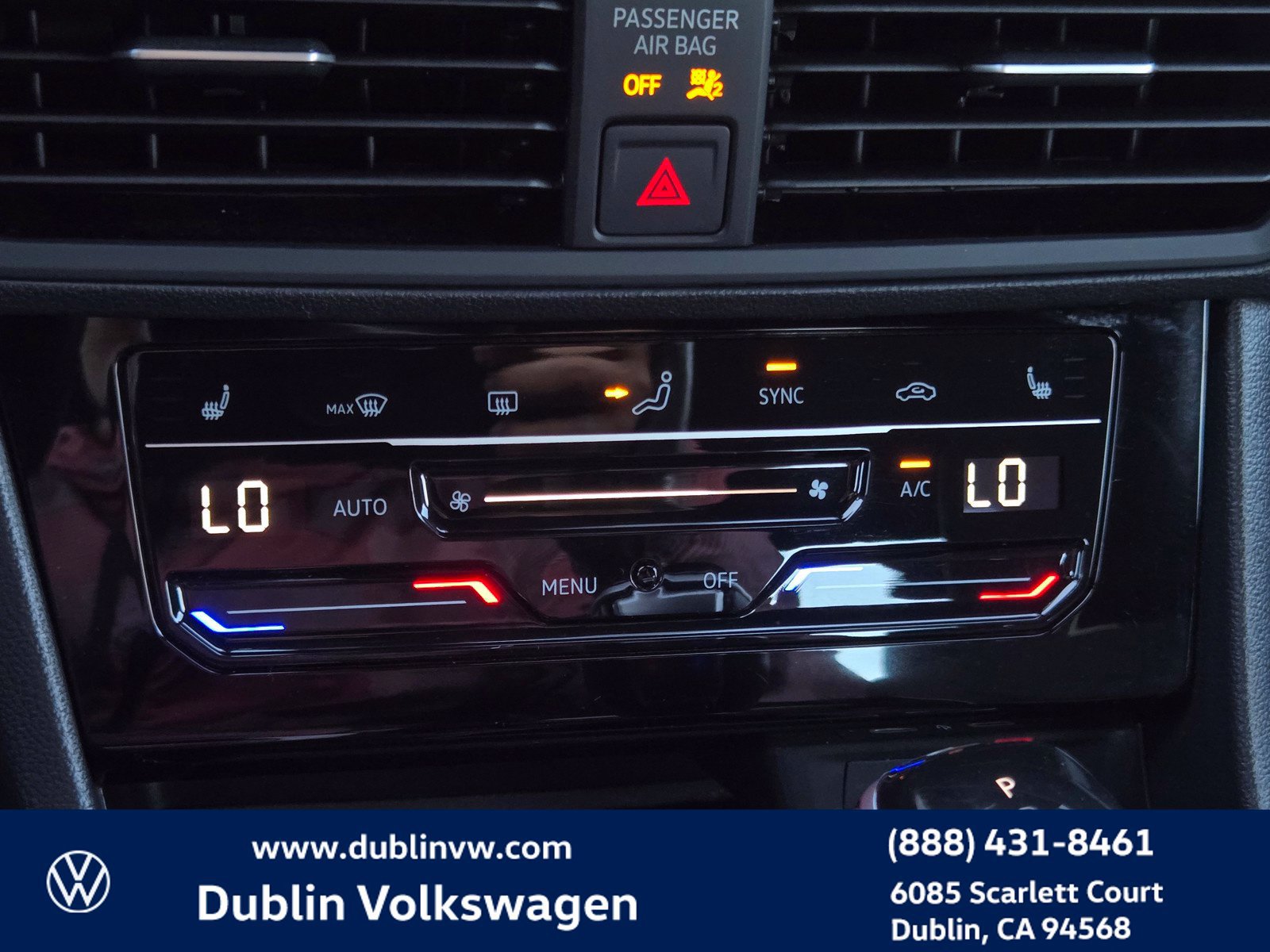 Certified 2025 Volkswagen Jetta Sport FWD image 17