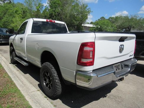 Used 2019 RAM 2500 Tradesman w/ Chrome Appearance Group AWD/4WD image 3