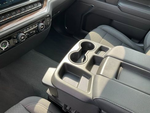 Used 2023 Chevrolet Silverado 1500 LT image 14