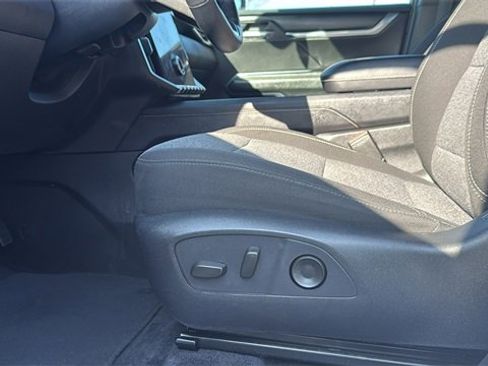 Certified 2025 GMC Acadia Elevation image 12