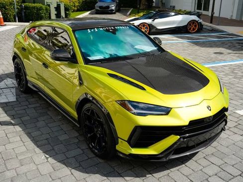 Used 2023 Lamborghini Urus Performante image 38