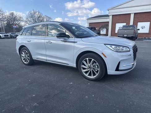 Used 2025 Lincoln Corsair Grand Touring w/ Equipment Group 302A image 11