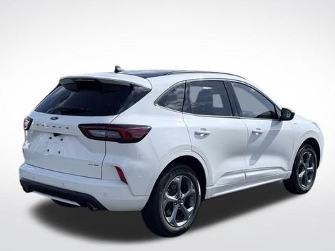 Used 2024 Ford Escape ST-Line w/ Tech Pack #1 AWD/4WD image 6