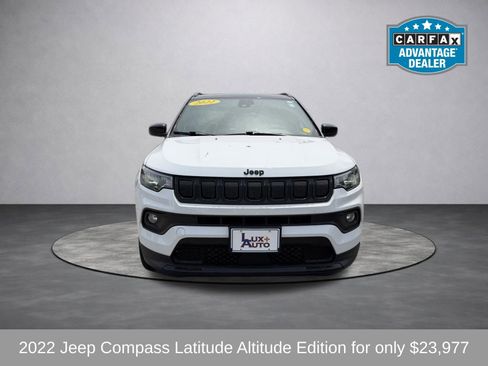 Used 2022 Jeep Compass Latitude w/ Sun and Sound Group AWD/4WD image 10
