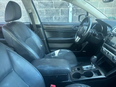 Used 2016 Subaru Legacy 2.5i Limited AWD/4WD image 10