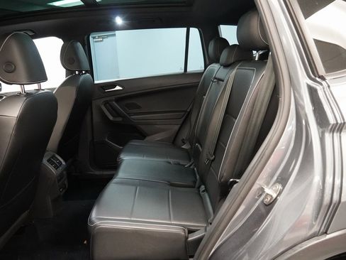 Used 2021 Volkswagen Tiguan SE R-Line image 26