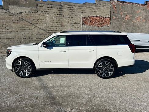 New 2026 Ford Expedition Max Platinum w/ Platinum Ultimate Package image 9