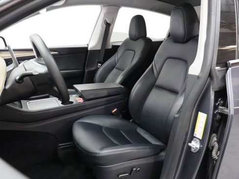 Used 2023 Tesla Model Y Long Range AWD/4WD image 8