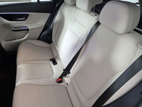 New 2026 Mercedes-Benz GLC 300 image 12