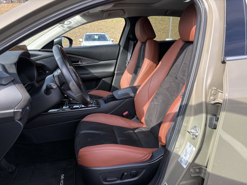 Used 2024 MAZDA CX-30 Carbon image 26