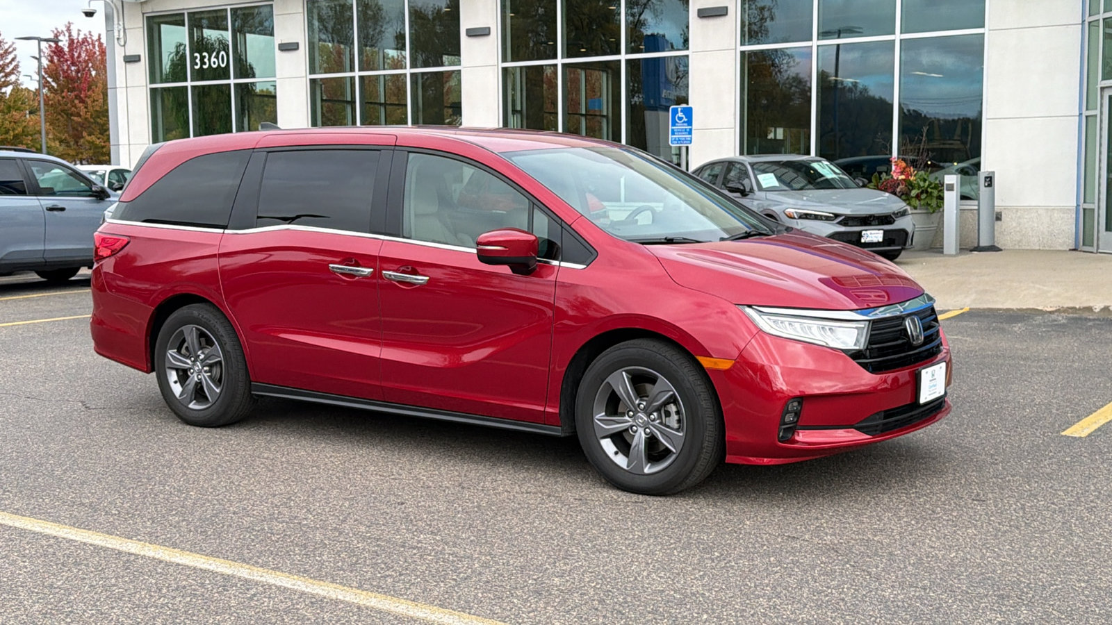 Certified 2024 Honda Odyssey EX image 1