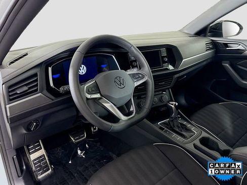 Certified 2024 Volkswagen Jetta Sport image 9