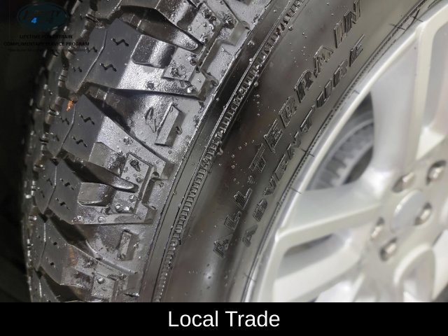 Used 2022 Land Rover Defender 110 S AWD/4WD image 12