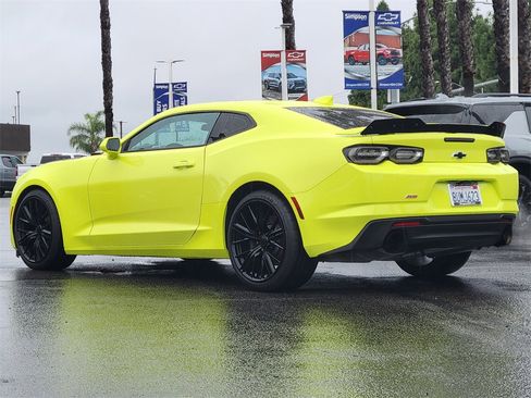 Used 2021 Chevrolet Camaro SS image 2