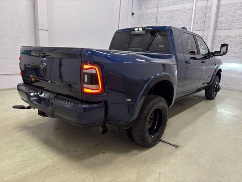 Used 2022 RAM 3500 Laramie AWD/4WD image 4