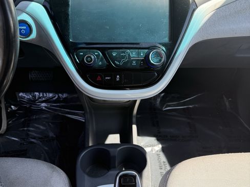Used 2020 Chevrolet Bolt LT FWD image 14