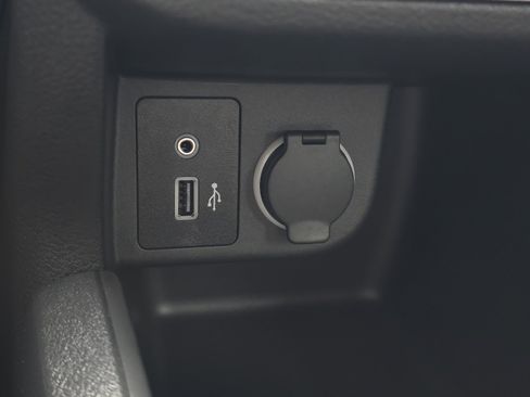 Certified 2025 Nissan Kicks Play S FWD image 19