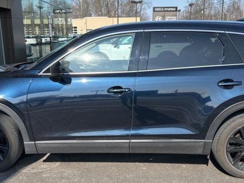 Used 2023 MAZDA CX-9 Touring Plus image 3