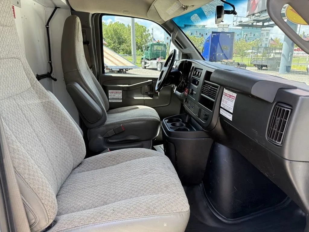Used 2021 Chevrolet Express 3500 w/ Power Convenience Package RWD image 24