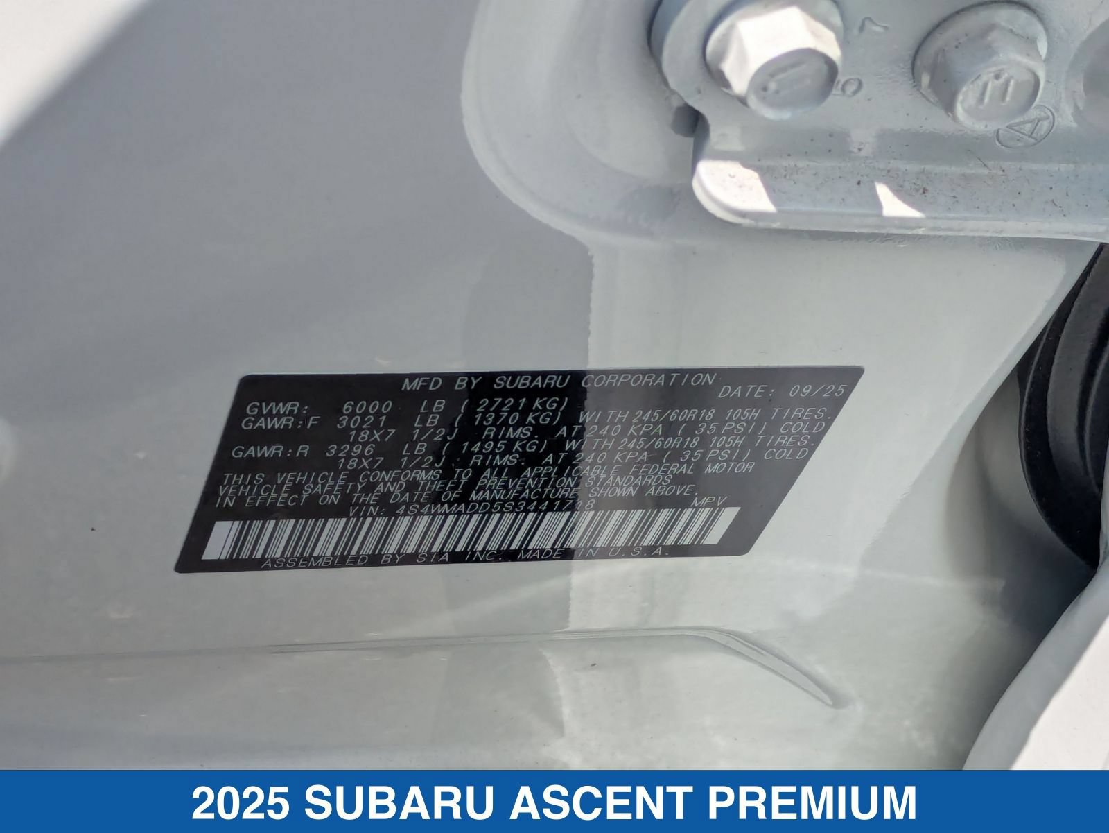 Certified 2025 Subaru Ascent Premium AWD/4WD image 39