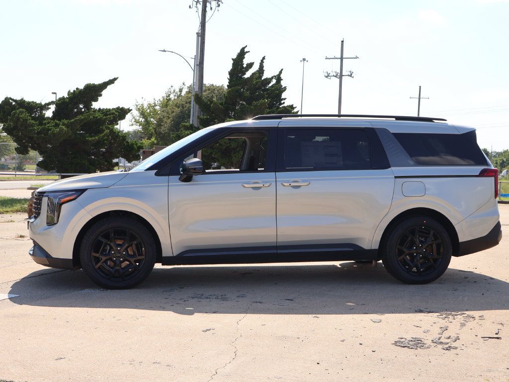 New 2027 Kia Carnival EX w/ Dark Edition Package FWD image 4