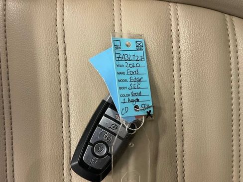 Used 2020 Ford Edge SEL w/ Convenience Package AWD/4WD image 41