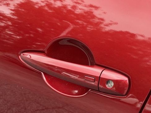 Certified 2021 Nissan Sentra SV FWD image 12
