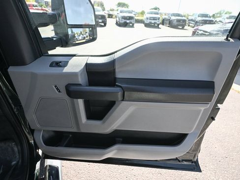 Used 2016 Ford F150 XL w/ Heavy-Duty Payload Package image 22