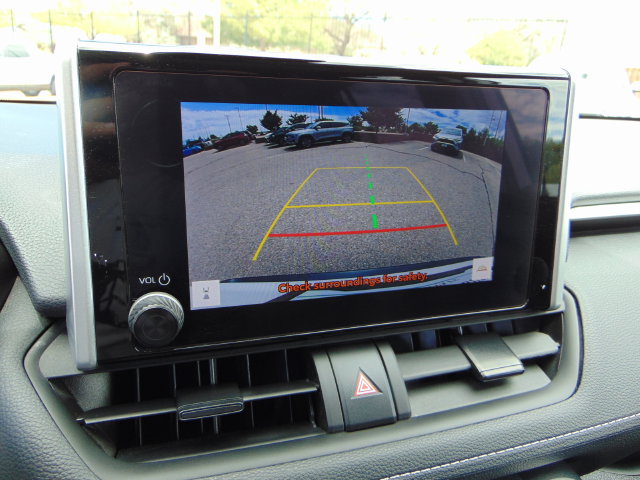Used 2025 Toyota RAV4 XLE FWD image 13
