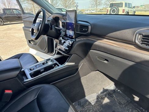 Used 2023 Ford Explorer Limited w/ Limited Technology Package image 37