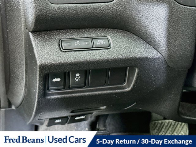 Used 2016 Nissan Altima 2.5 SV FWD image 15