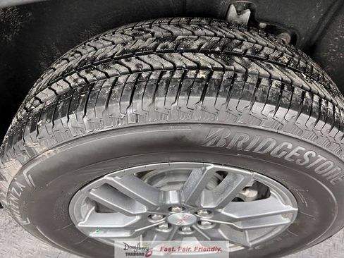 Used 2025 GMC Acadia Elevation FWD image 22