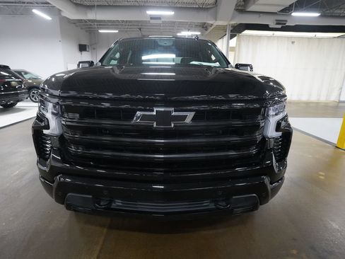 Used 2025 Chevrolet Silverado 1500 High Country w/ Midnight Edition AWD/4WD image 21