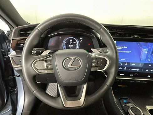 Used 2023 Lexus RZ 450e Premium w/ Technology Package AWD/4WD image 17