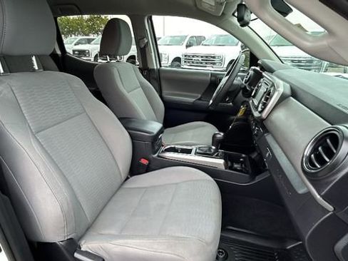 Used 2019 Toyota Tacoma SR5 image 11
