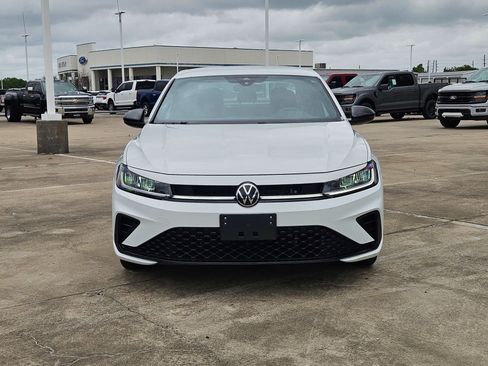 Used 2025 Volkswagen Jetta Sport FWD image 11