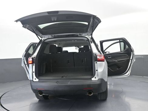 Used 2020 Chevrolet Traverse LS FWD image 70