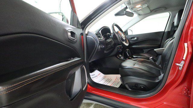 Used 2018 Jeep Compass Limited AWD/4WD image 9