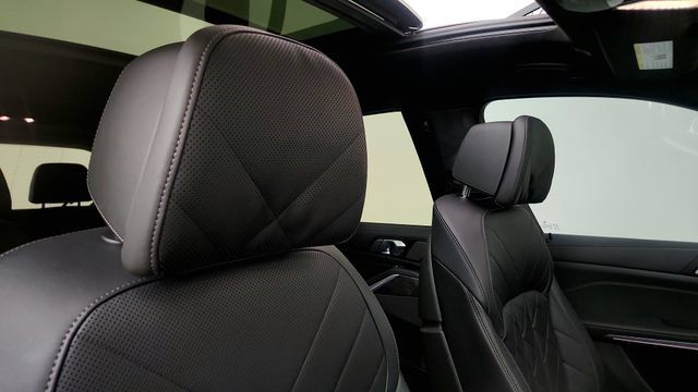 Used 2023 BMW X7 xDrive40i w/ Executive Package AWD/4WD image 37