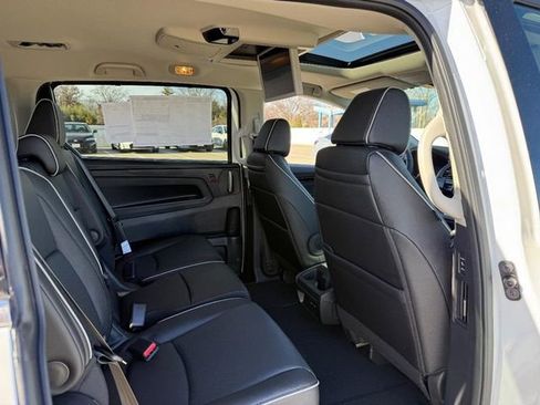 New 2026 Honda Odyssey Elite image 7